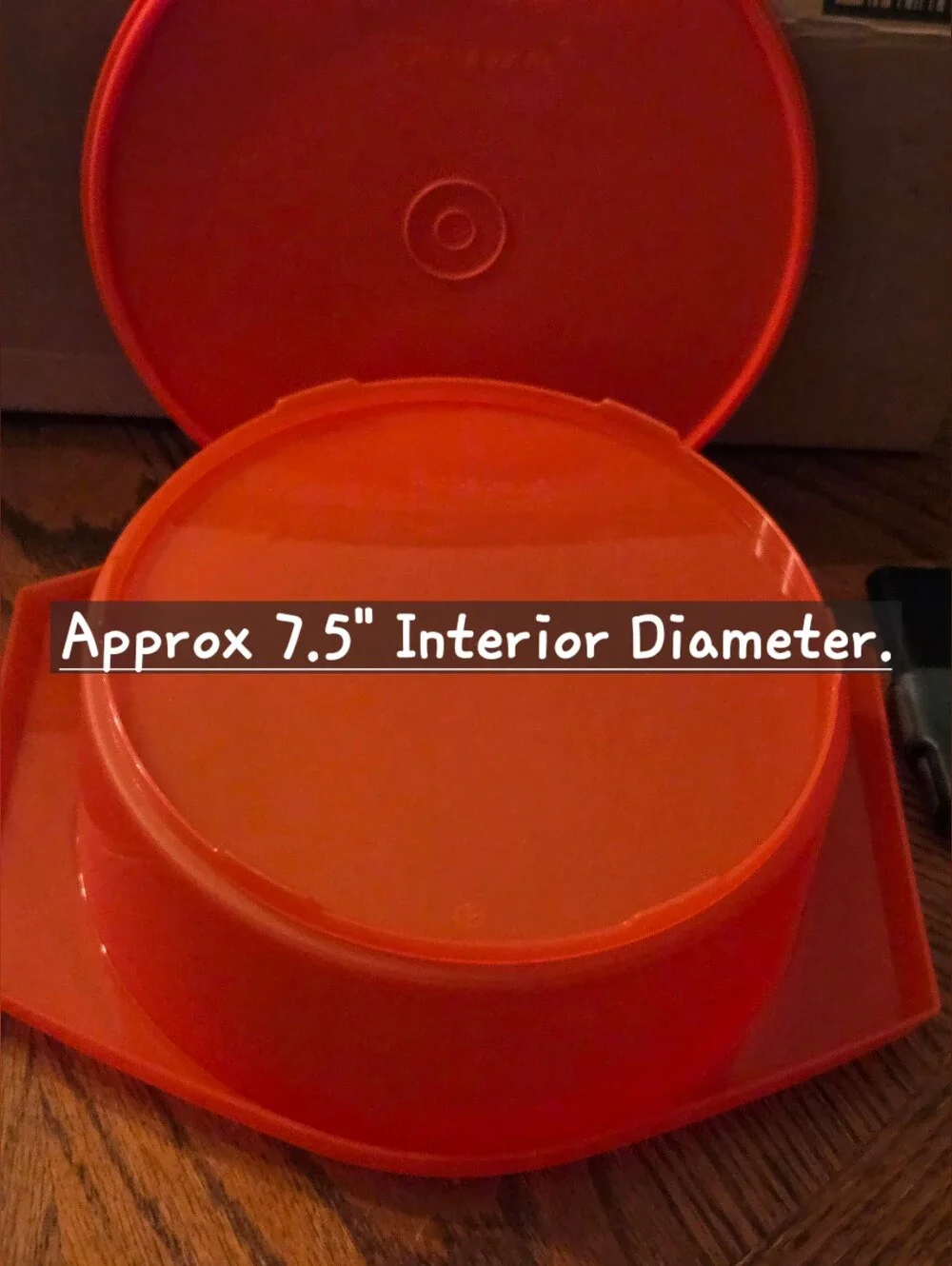 TUPPERWARE LARGE TORTILLA KEEPER